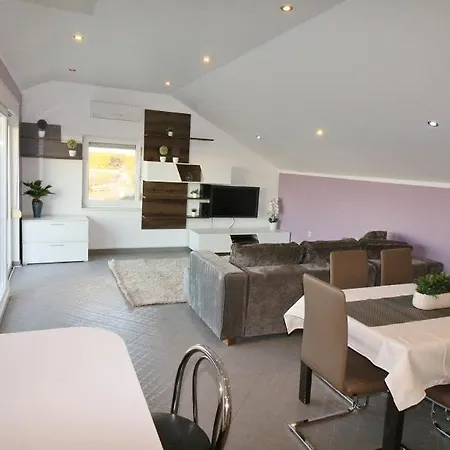 Zatonka Apartment